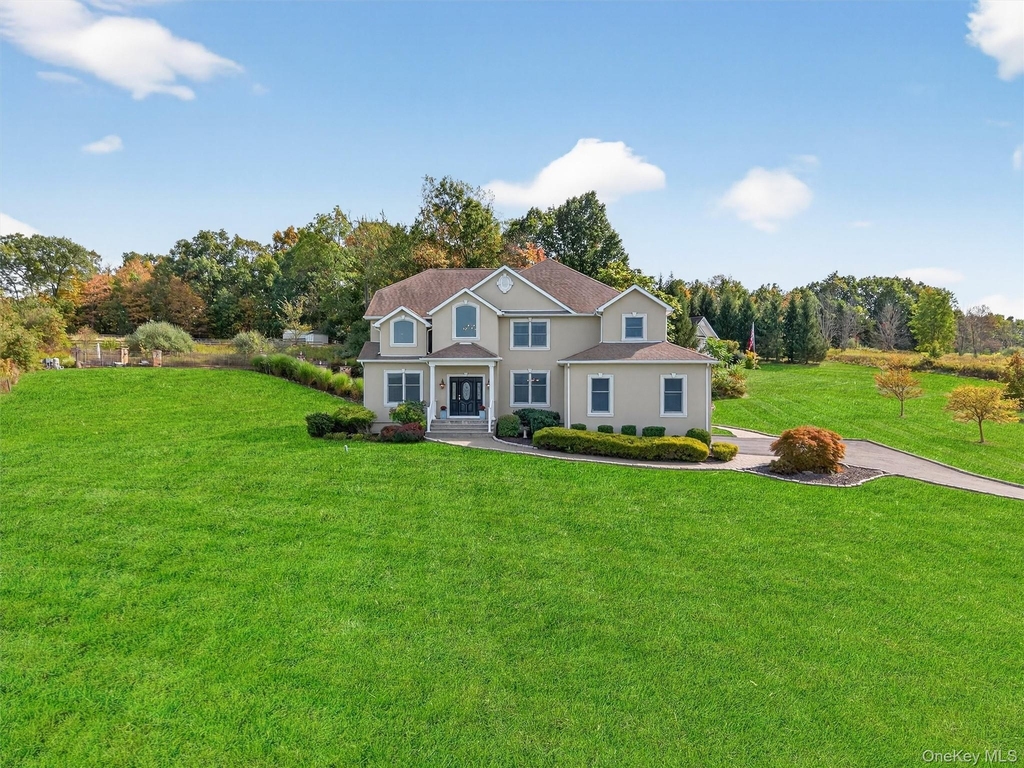 11 Dorian Way - Photo 1