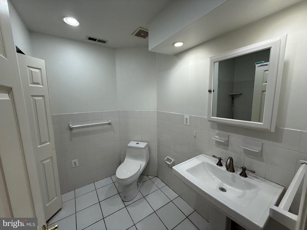 4304 Lancaster Avenue - Photo 12
