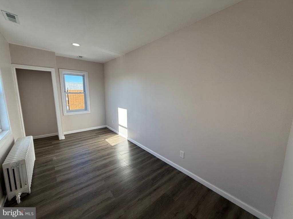 2537 E Auburn Street - Photo 5