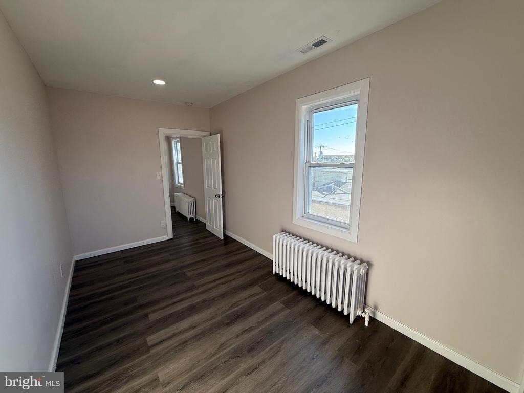 2537 E Auburn Street - Photo 6