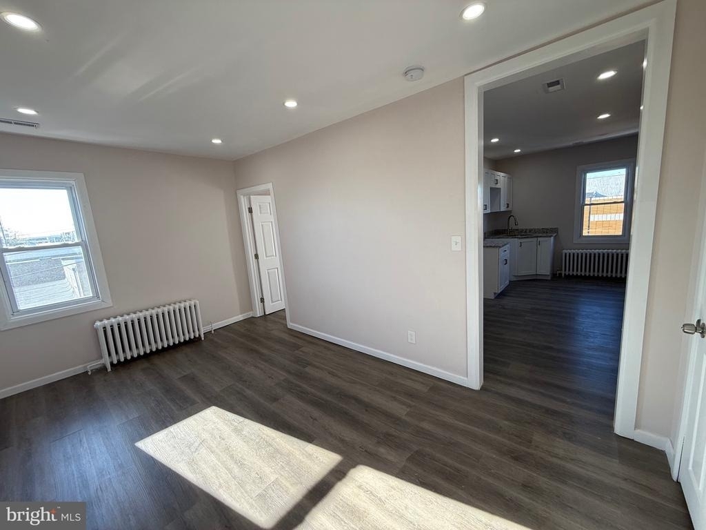 2537 E Auburn Street - Photo 8
