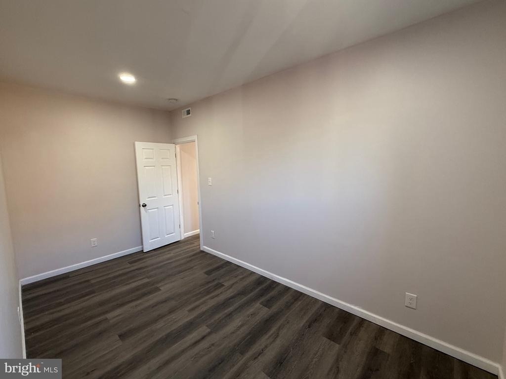 2537 E Auburn Street - Photo 10