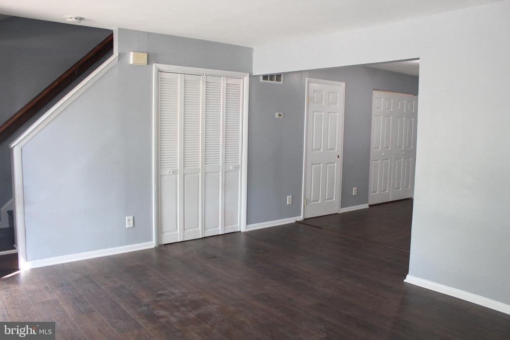 127 Higgins Drive - Photo 3