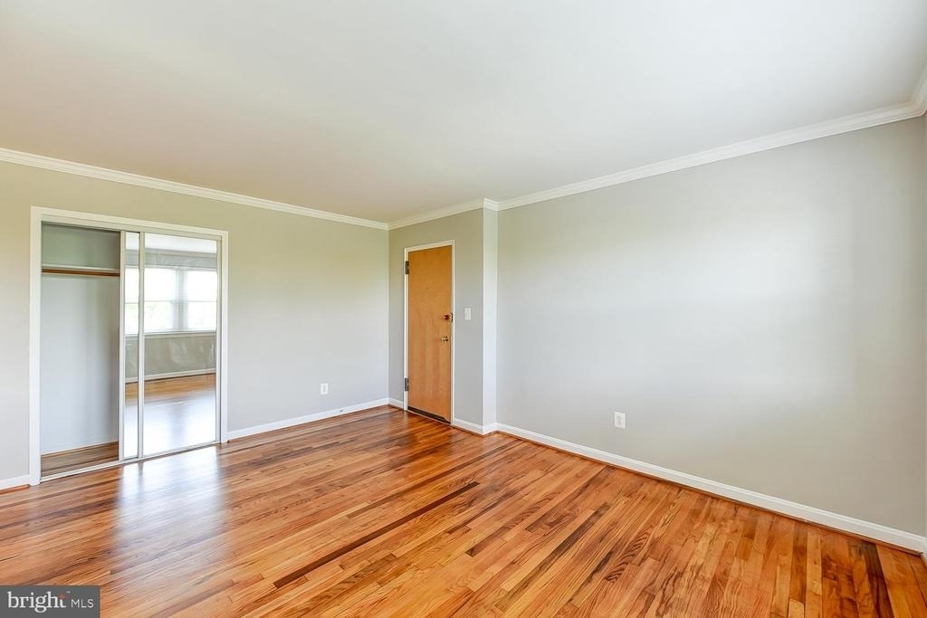 1627 Massachusetts Avenue Se - Photo 4