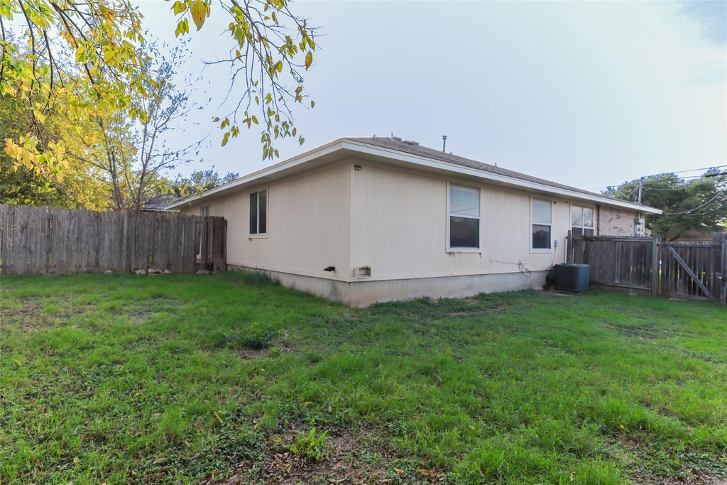 300 Tamara Dr - Photo 11