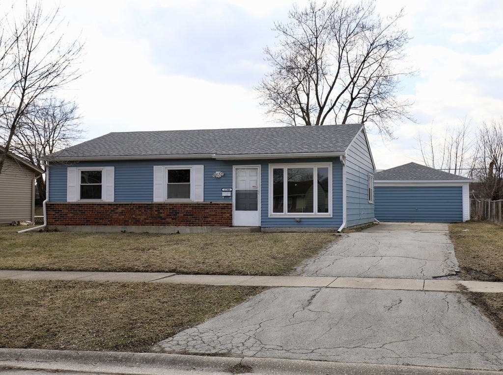 17306 Peach Grove Lane - Photo 0