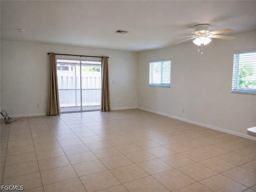 1623 Sw Santa Barbara Place - Photo 1