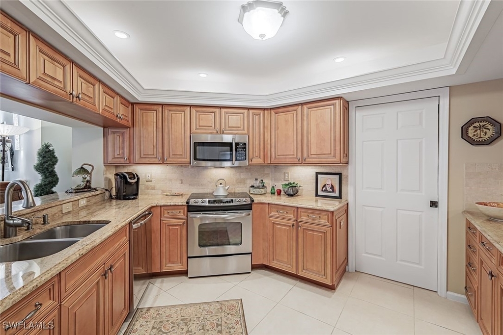 8471 Abbington Circle - Photo 6