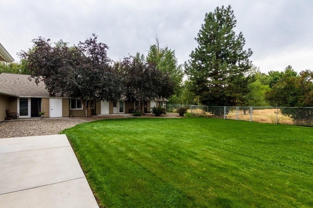 3085 Resort St - Photo 3