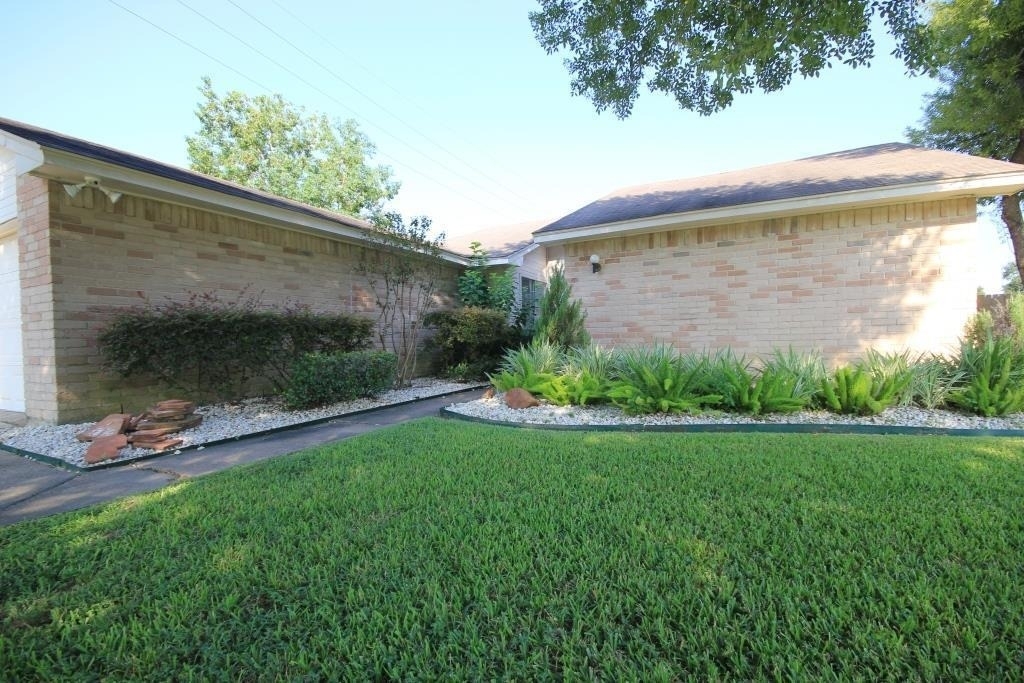 24002 Silversmith Lane - Photo 0