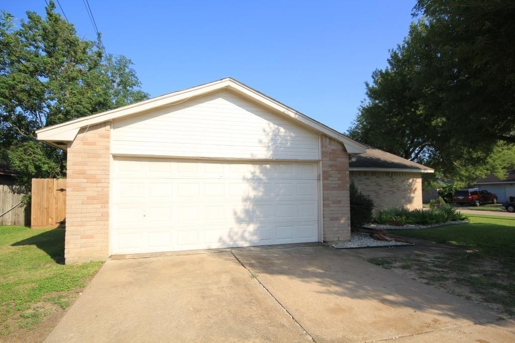 24002 Silversmith Lane - Photo 1