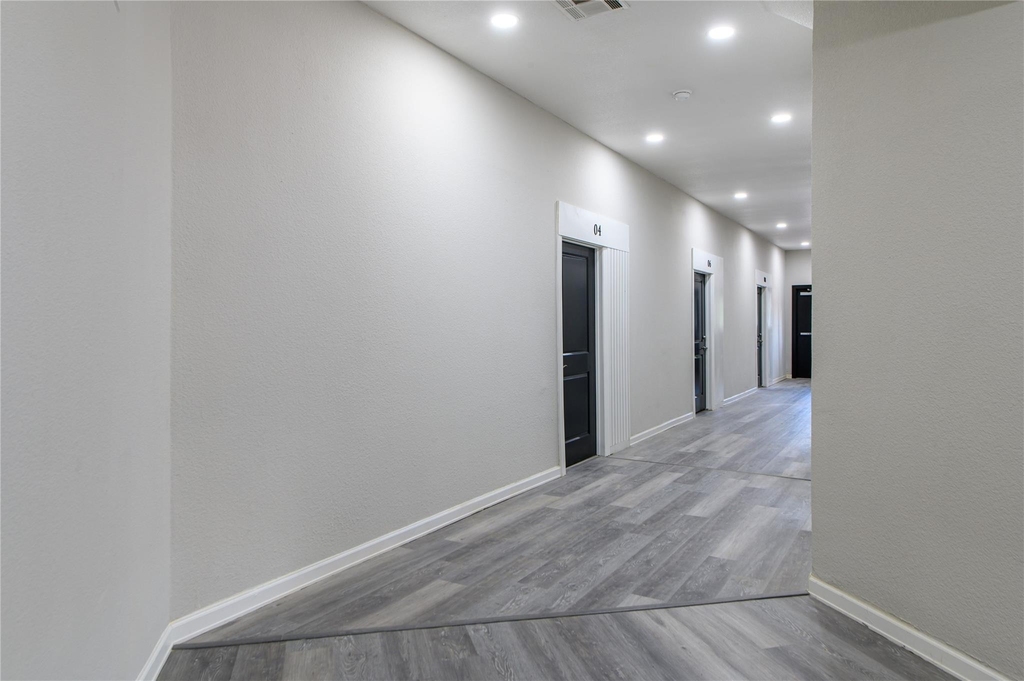 4705 Lyons Avenue - Photo 9