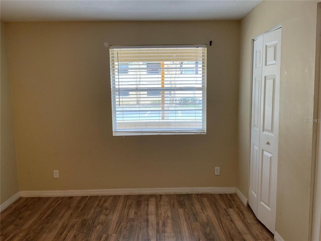 233 Red Maple Place - Photo 2