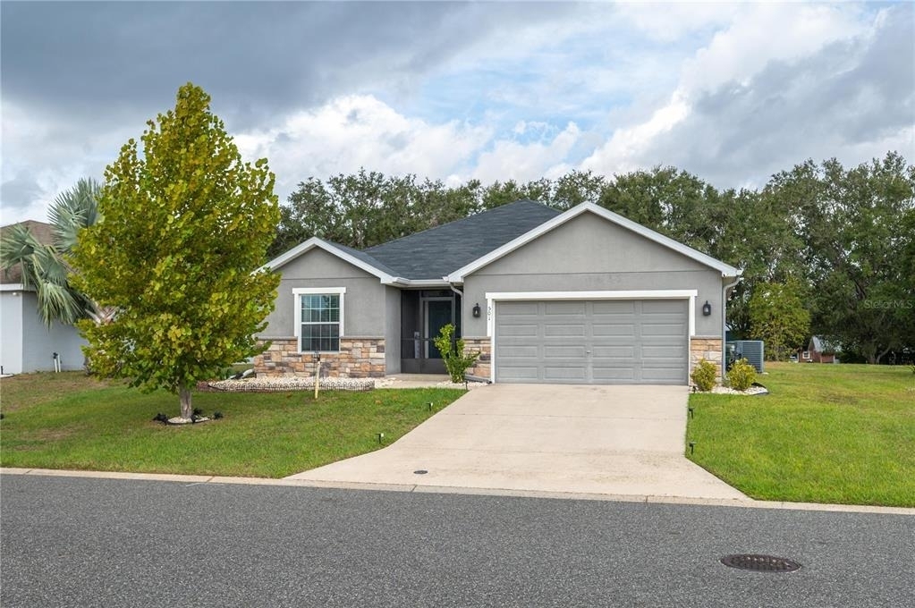 501 Interlock Street - Photo 1