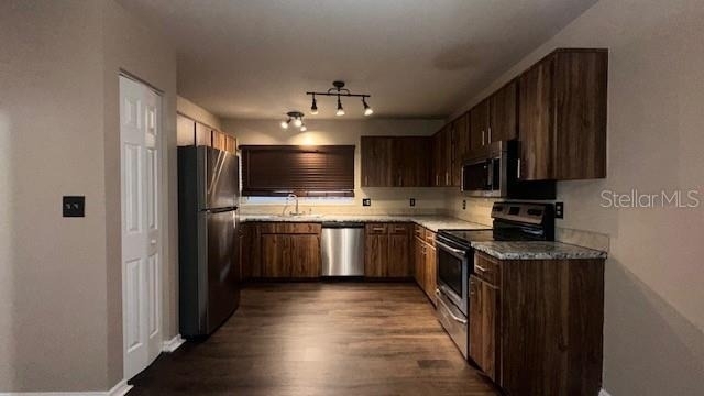 507 Hunter Circle - Photo 3
