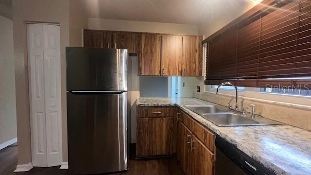 507 Hunter Circle - Photo 4