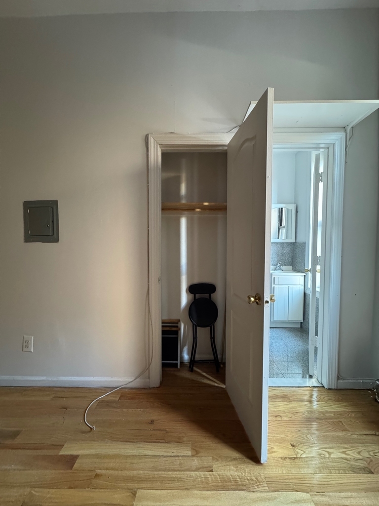 194 Edgecombe Avenue - Photo 4