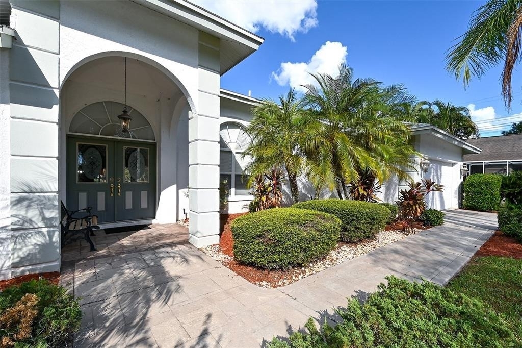 3866 Surrey Court - Photo 4