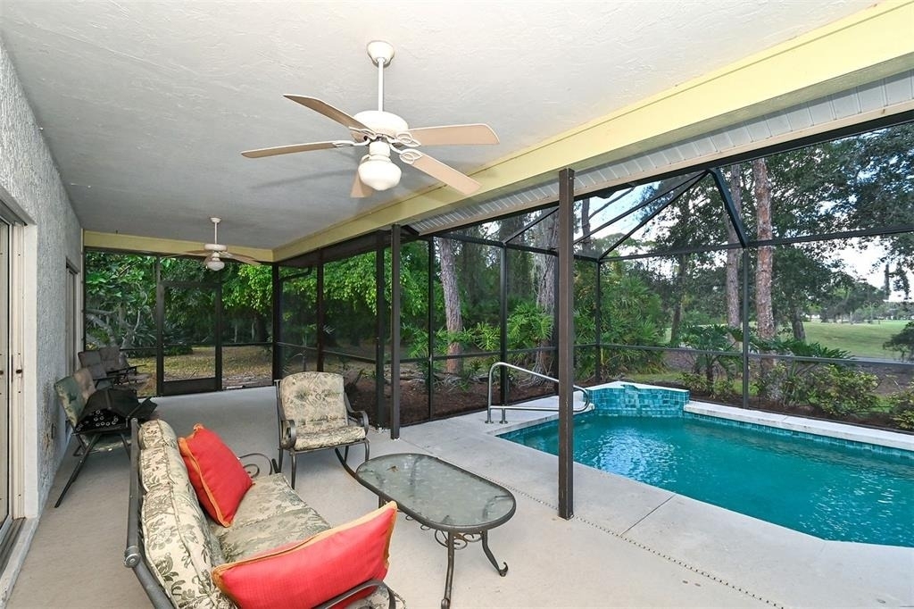 3866 Surrey Court - Photo 40