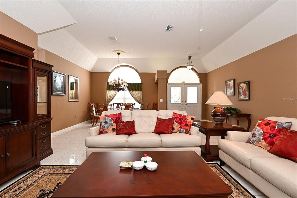 3866 Surrey Court - Photo 11