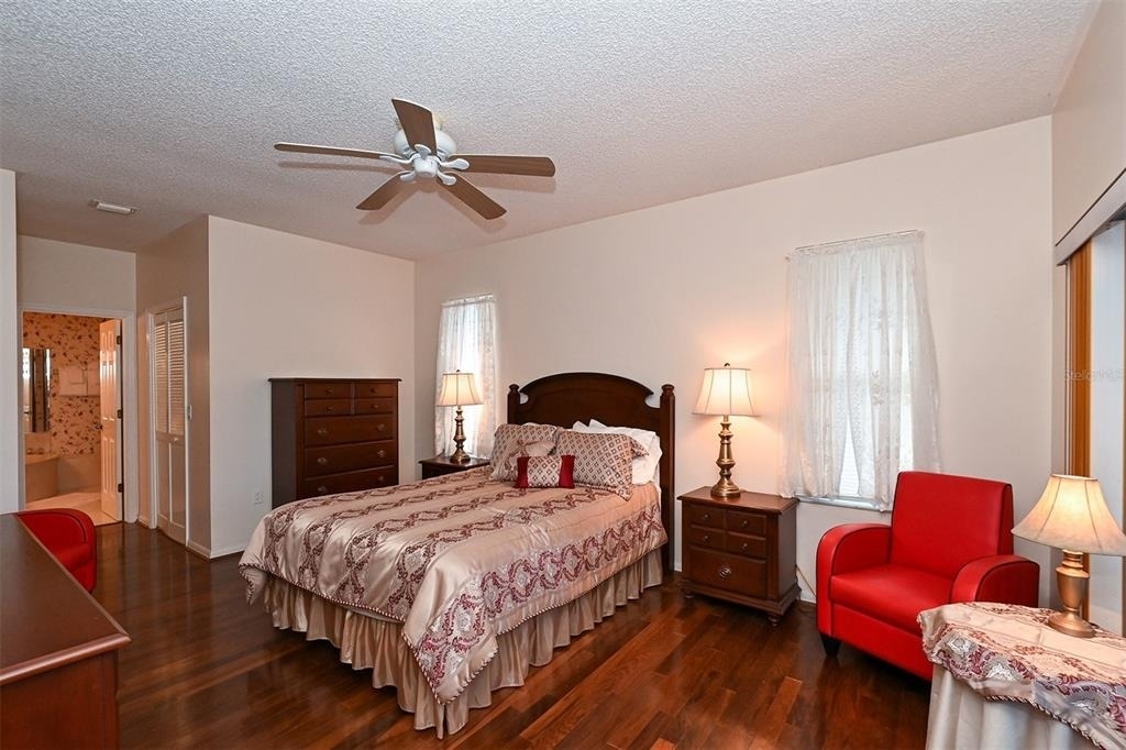 3866 Surrey Court - Photo 24