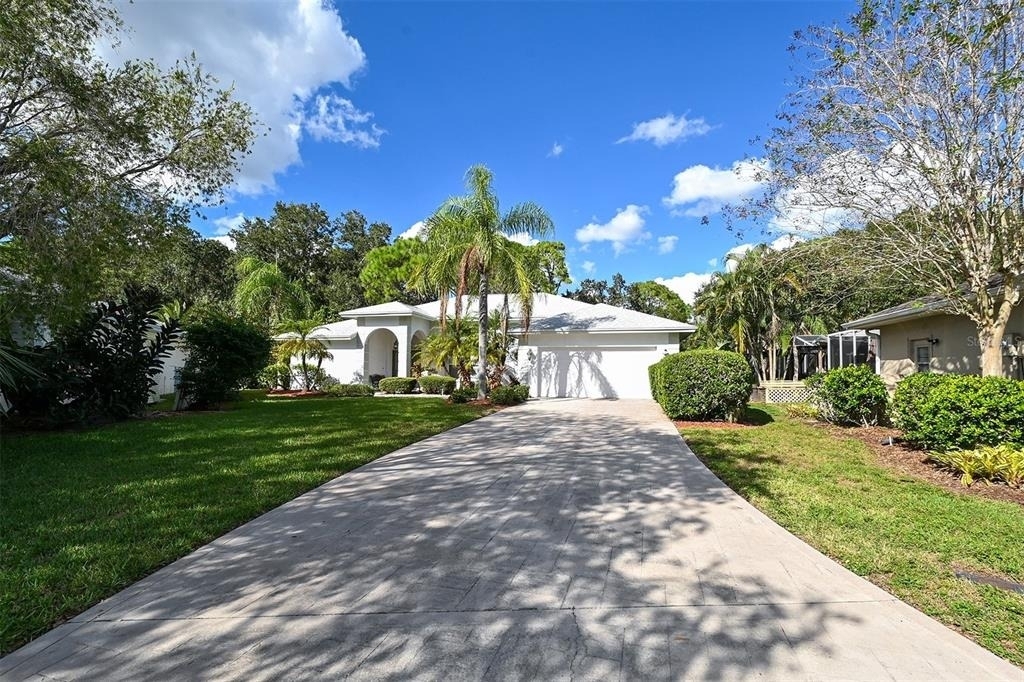 3866 Surrey Court - Photo 0