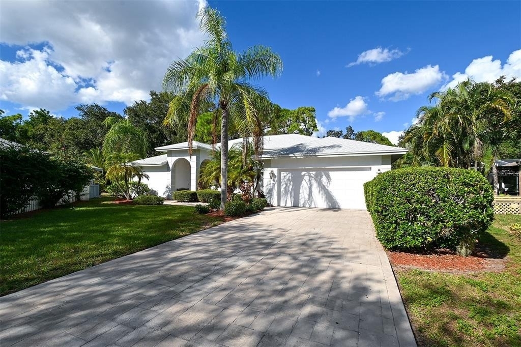 3866 Surrey Court - Photo 1