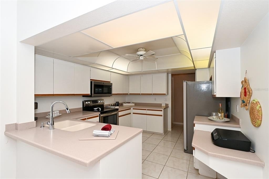 3866 Surrey Court - Photo 21