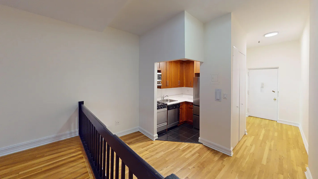 1 Astor Place - Photo 3