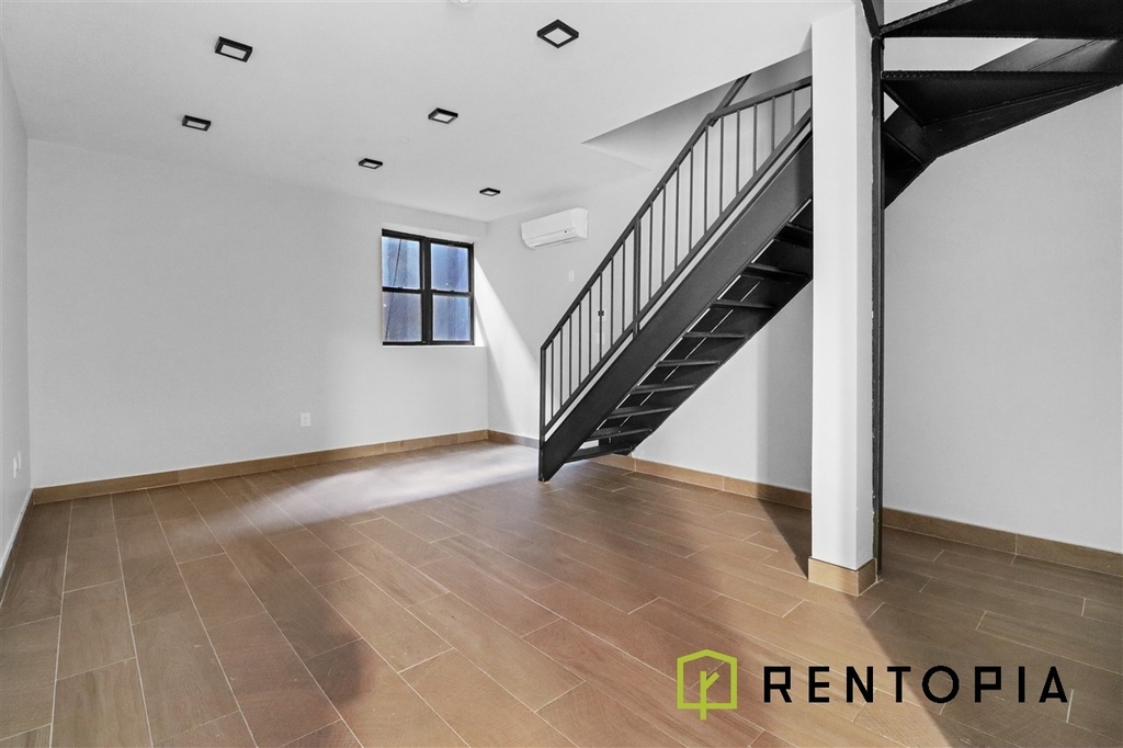 475 Grand Street - Photo 5