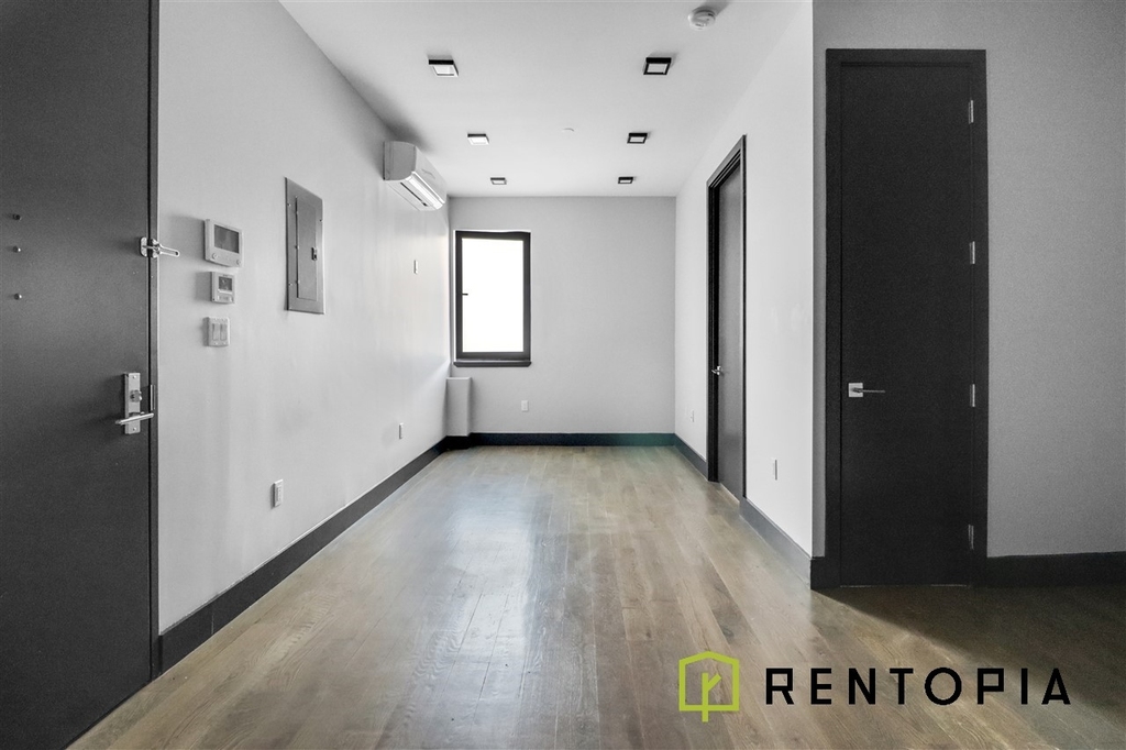 475 Grand Street - Photo 2