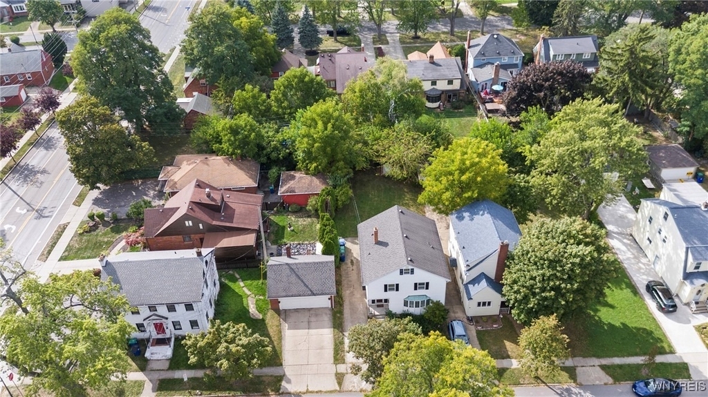 80 Capen Boulevard - Photo 38