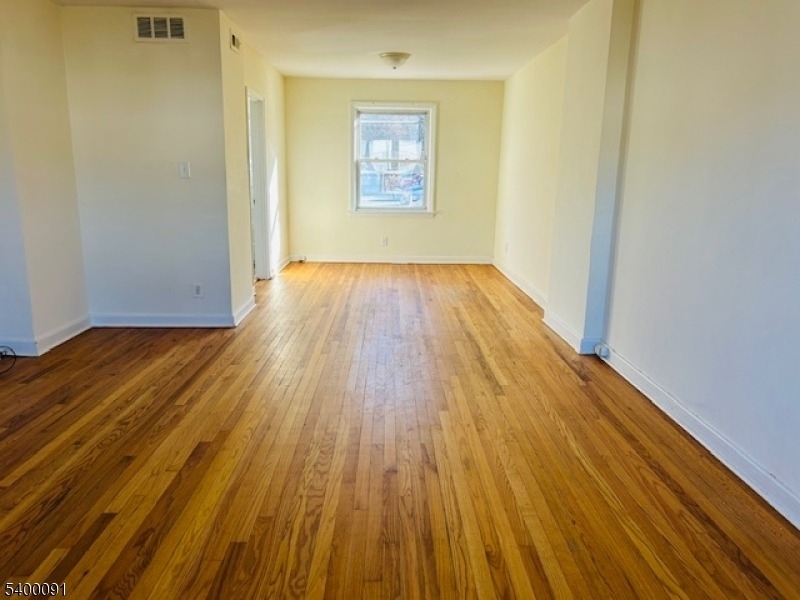 60 Dekalb Pl - Photo 5