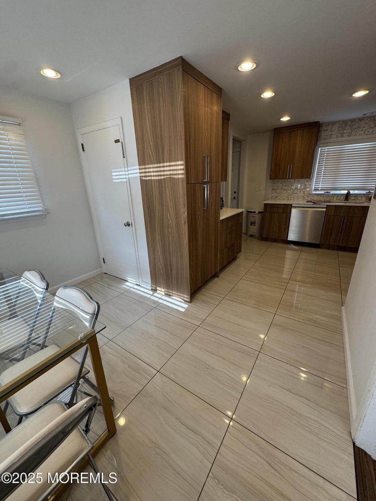259 Garfield Avenue - Photo 3