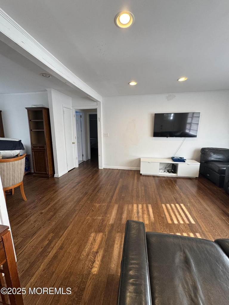 259 Garfield Avenue - Photo 2