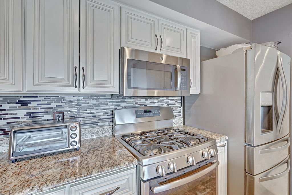 42 Hamilton Avenue - Photo 12