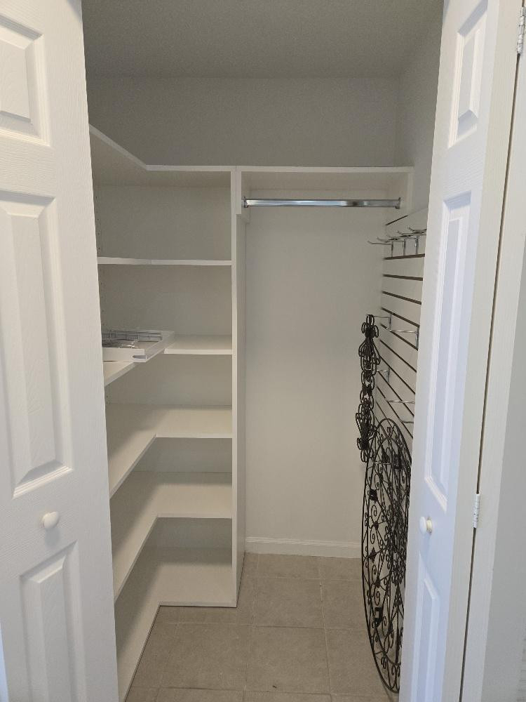 651 Okeechobee Boulevard - Photo 22