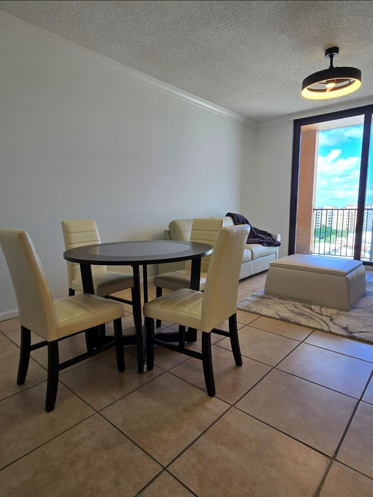 651 Okeechobee Boulevard - Photo 13