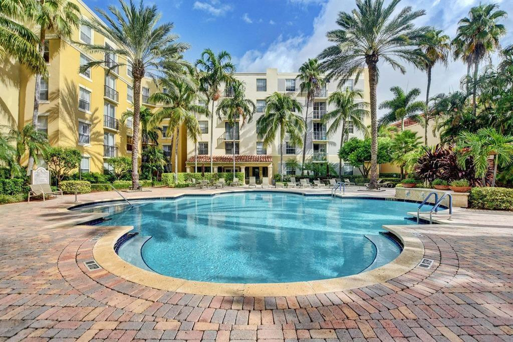 651 Okeechobee Boulevard - Photo 38