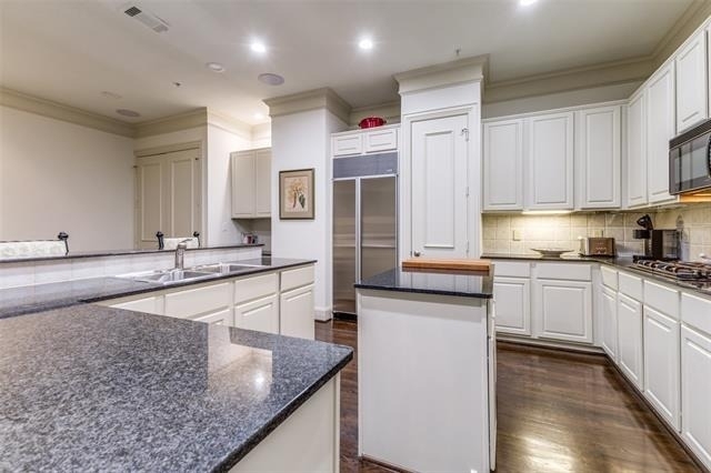 3535 Gillespie Street - Photo 10