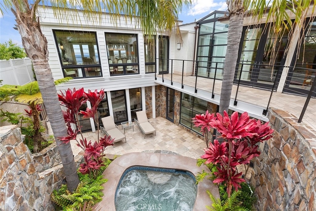 322 Emerald Bay - Photo 2