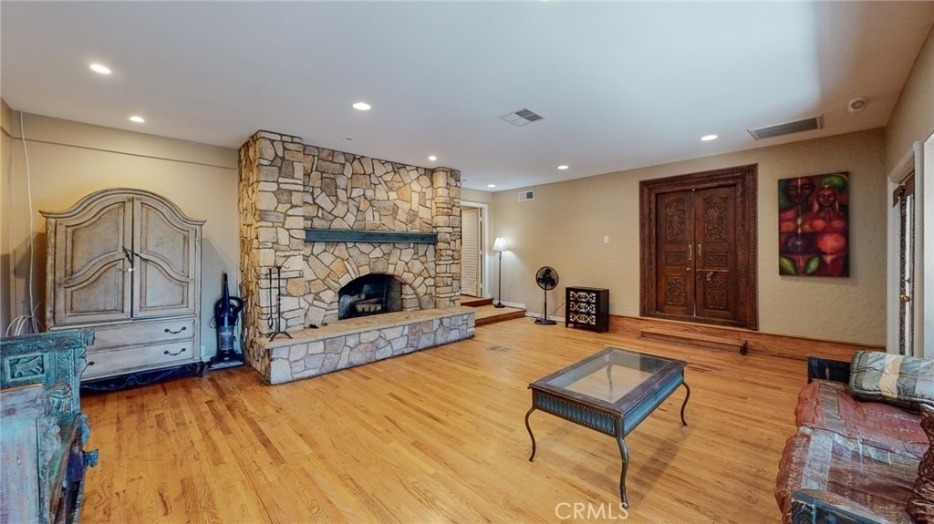 1248 Rocky Road - Photo 2