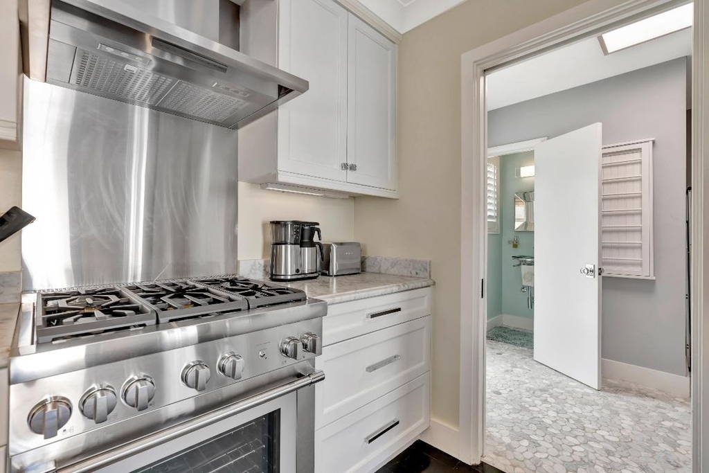 136 Worth Court S - Photo 44