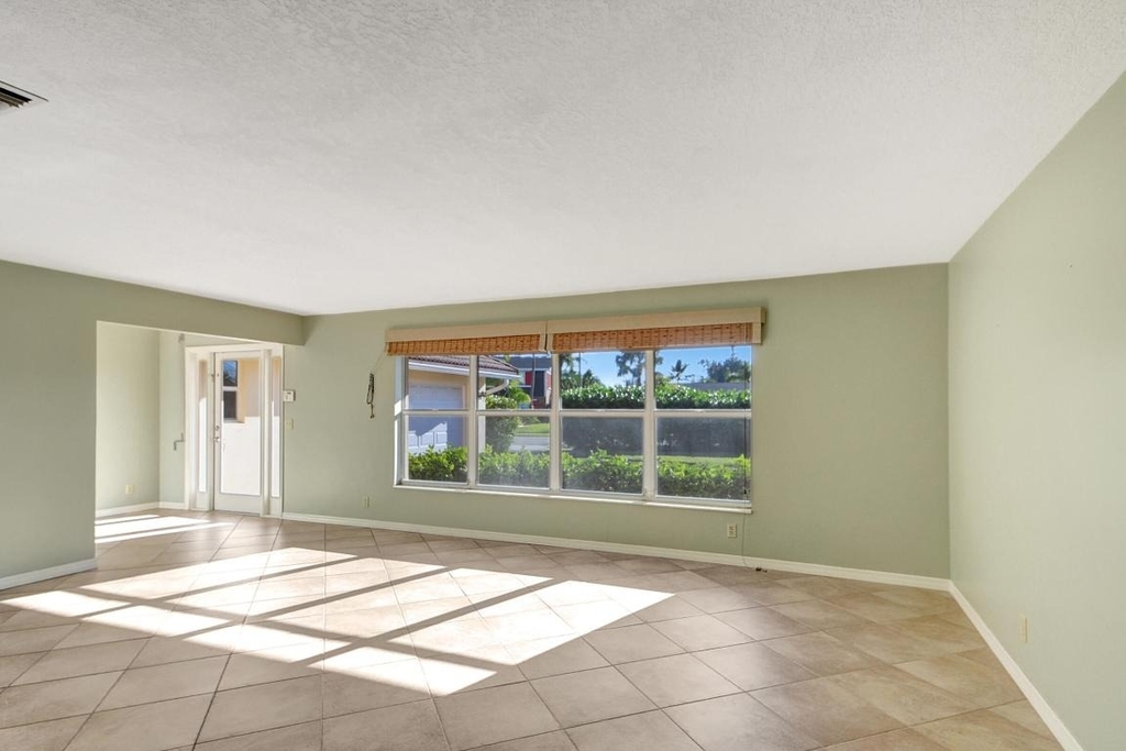 1753 W Terrace Drive - Photo 10