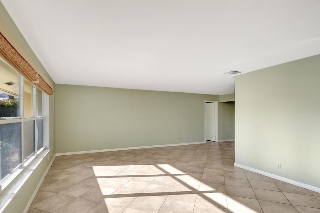 1753 W Terrace Drive - Photo 9