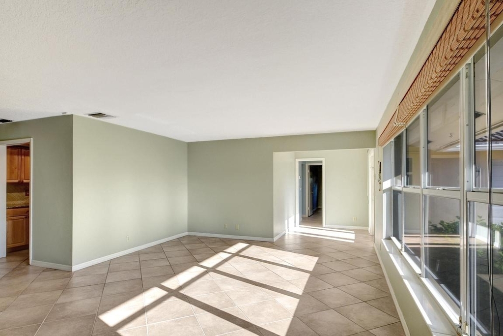1753 W Terrace Drive - Photo 11