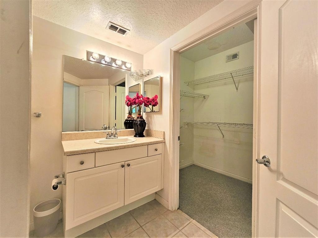 5050 Fairways Circle - Photo 16