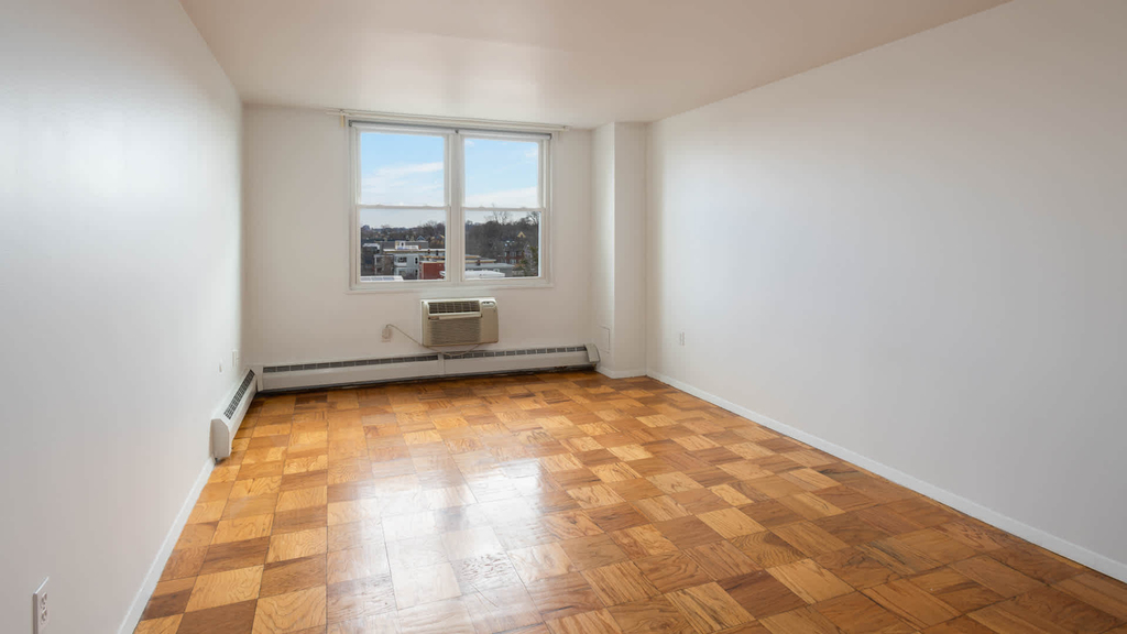 205 Walden St - Photo 5