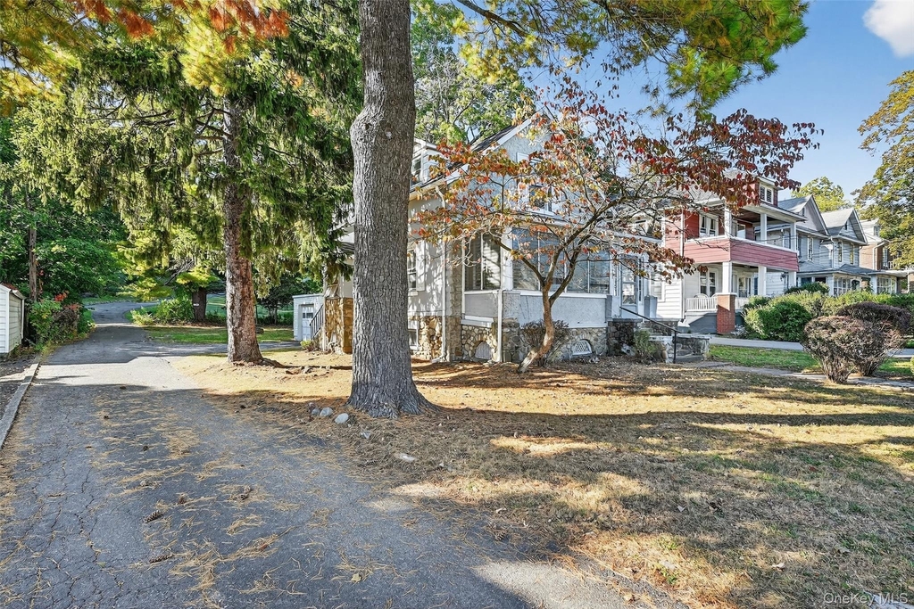 171 West Street - Photo 2