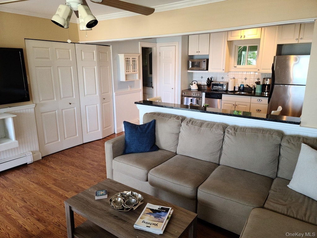 62 Canoe Place Road - Photo 15